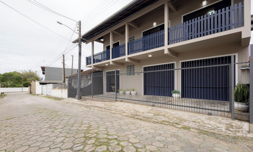 Others 2, 5 Bedroom House 200 m From the Beach Cmm0043, Penha