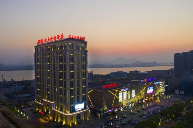 Exterior & Views 2, Ruili Bund Hotel, Wenzhou