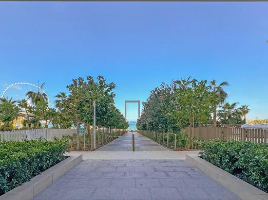Others 3, bnbme | Panoramic Vws in JBR w/ 5-Star Amenities, Dubai