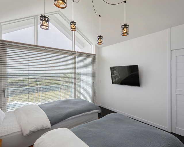 Bedroom 2, Jeju With You Aewol, Jeju
