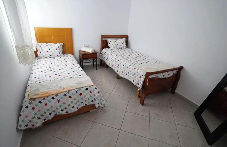 Others 5, Charming 2-bedroom Apartment in Martil With City Views, Tétouan