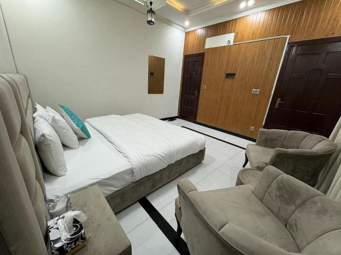 Bedroom 3, Sky Lodge Guest House , Islamabad