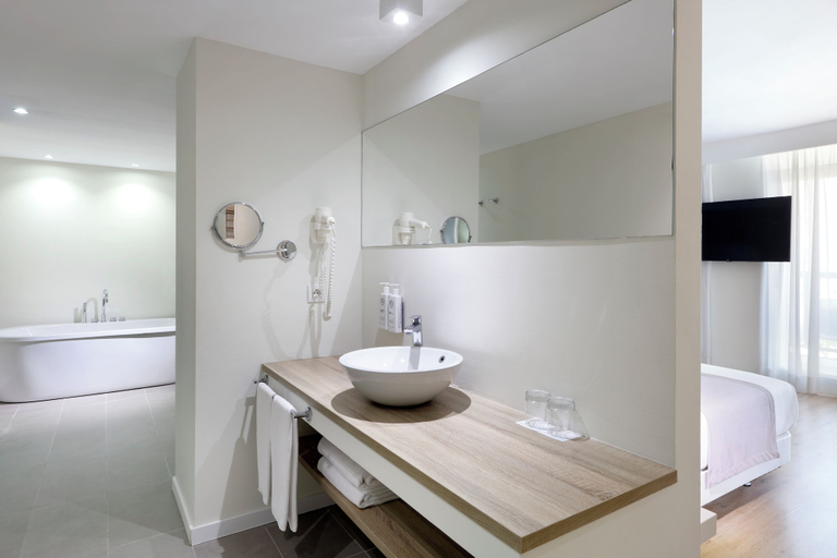 Bathroom 4, AluaSoul Ibiza - Adults Only, Baleares