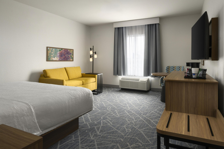 Bedroom 4, Hampton Inn & Suites Rochester/Henrietta, Monroe