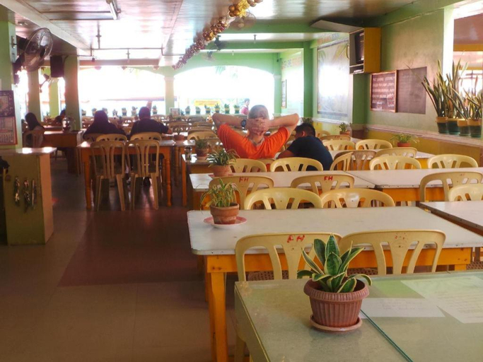 Food & Drinks 5, White Beach Resort Puerto Galera powered by Cocotel , Puerto Galera