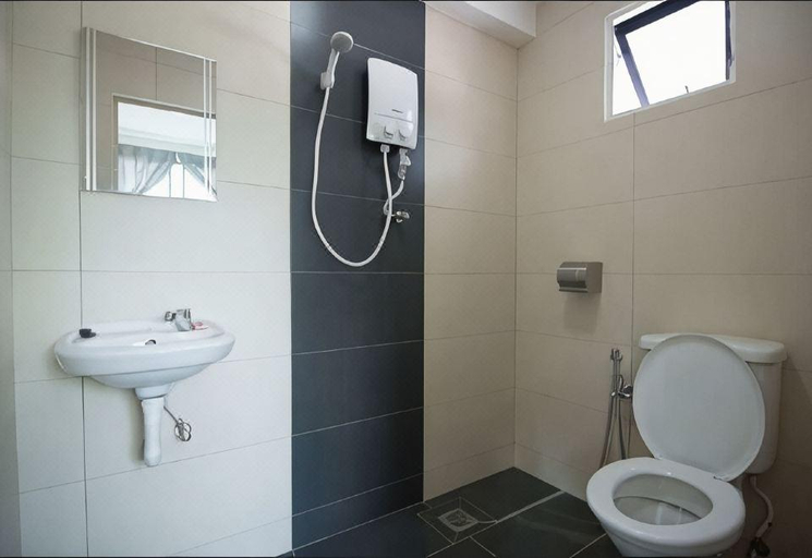 Bathroom, Peace Casa - Homely & Cosy, Seberang Perai Utara