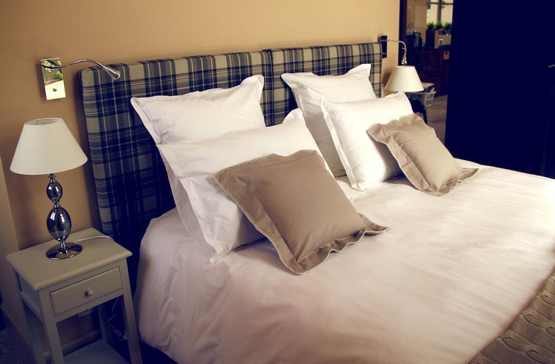 Bedroom 3, Chateau des Cinq Cantons, Vaucluse