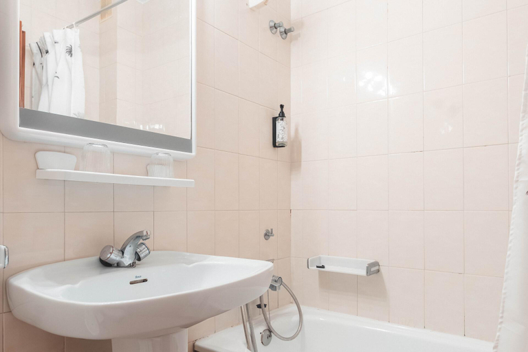 Bathroom 4, Hotel Con D Arbon, Pontevedra