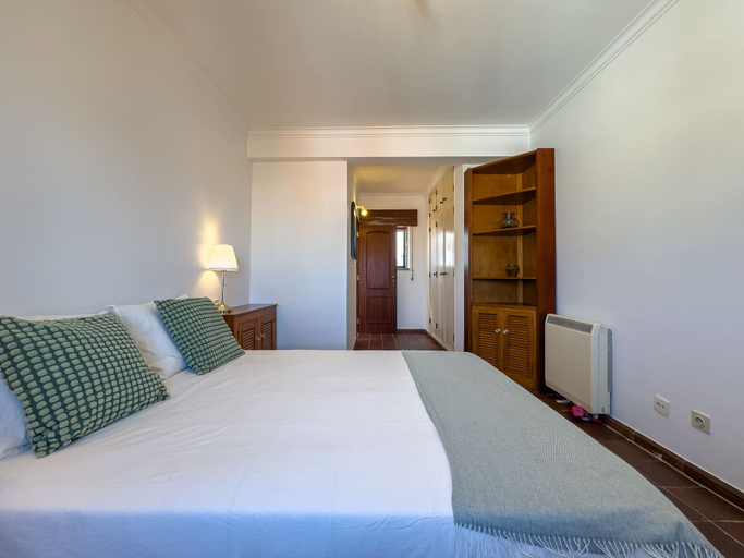 Others 5, Alto da Villa by Acasadascasas, Mafra