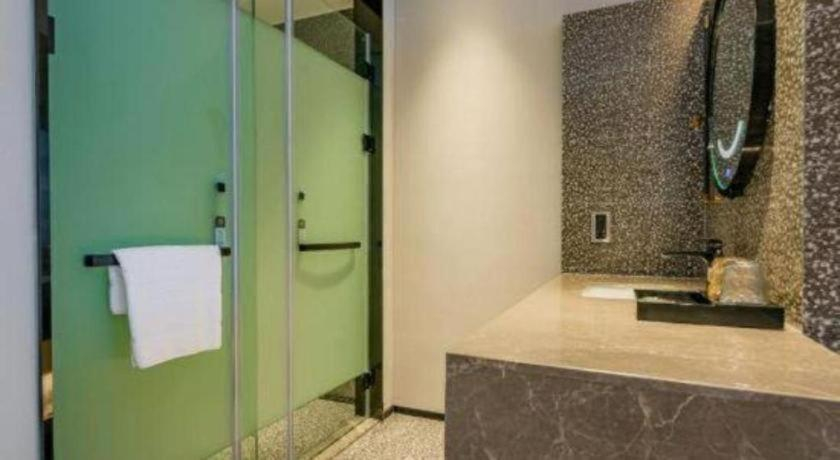Bathroom, Airfeel Hotel , Ziyang