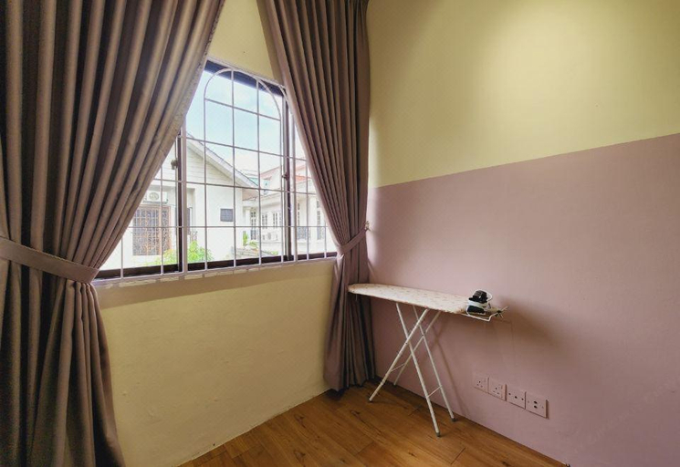 Others 4, Petaling Jaya Ss14 Bungalow/18Pax/SS2/Jaya One, Petaling Jaya