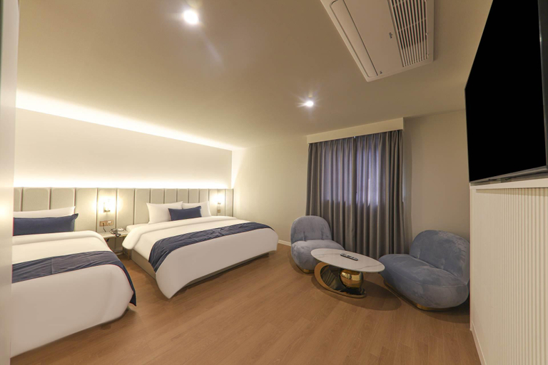 Bedroom 2, Denbasta Hotel Masan Eosijangjeom, Masan