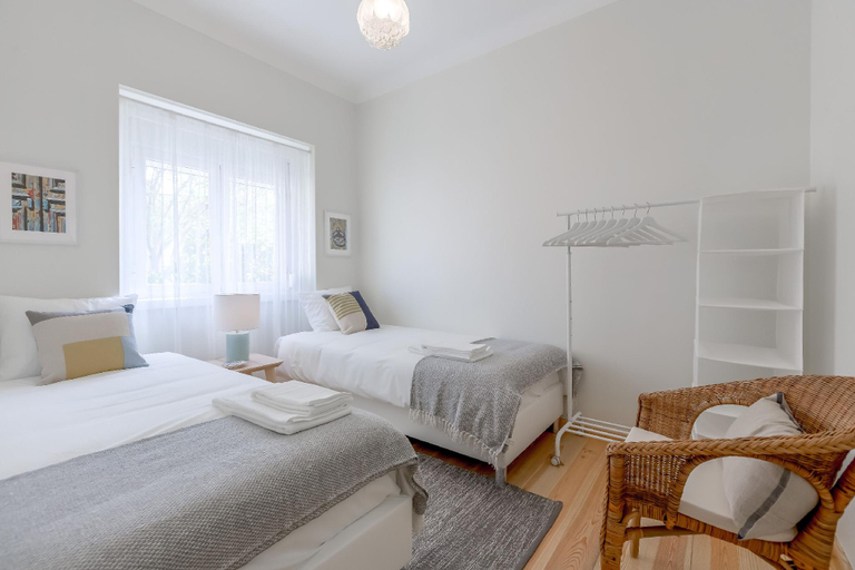 Others 4, Sunny, Bright and Quiet Apartment, By TimeCooler, Lisbon