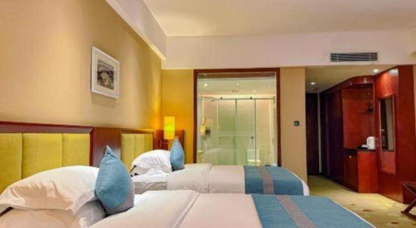 Bedroom 3, Liuzhou Sanjiang Dongxiang Hotel, Liuzhou
