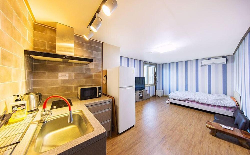 Bedroom 3, Boryeong (Daecheon) Raon Pensiontel, Boryeong