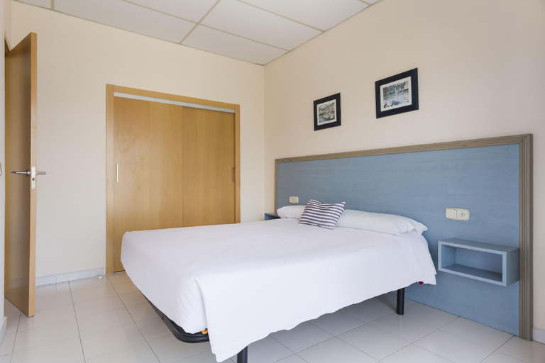 Bedroom 5, Aparthotel Xic, Girona