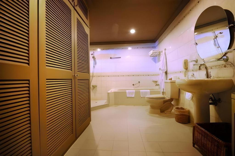 Bathroom 4, Casa Leticia Boutique Hotel, Davao City
