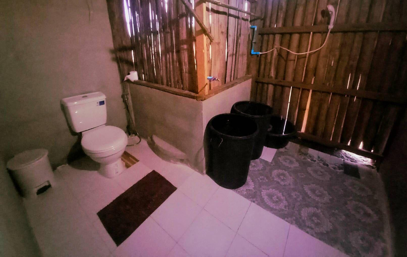 Bathroom 3, Chinopuu Hut Homestay, Chiang Dao