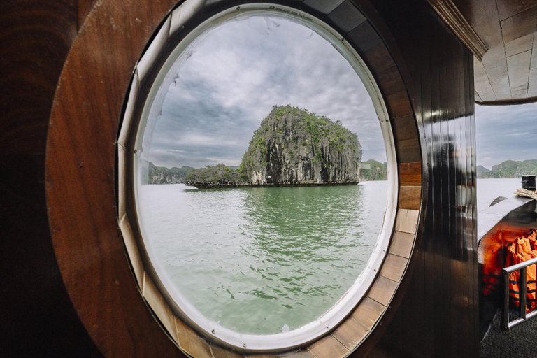 Sport & Beauty 2, Cat Ba Gem Cruise - Overnight On The Bay With Meals, Activities, Cát Hải