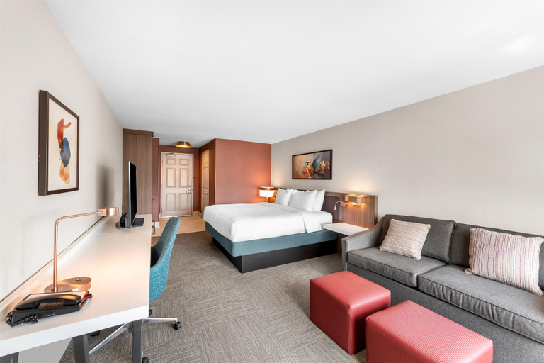Bedroom 3, Hilton Garden Inn Overland Park, Kansas City