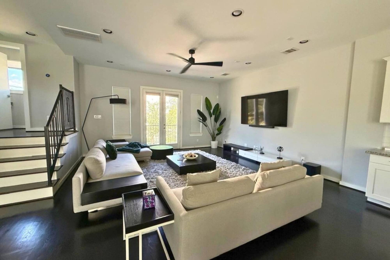 Others 1, 3BR Houston Stay Near Downtown Eado and Midtown, Houston