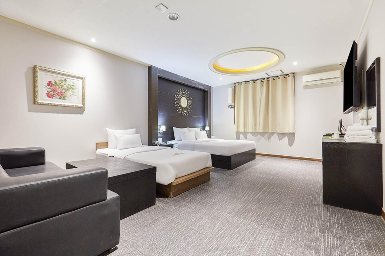 Bedroom 3, Icheon Hotel Mission, Icheon