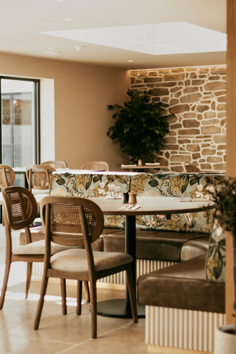 Food & Drinks 4, The Kingswood, Cornwall