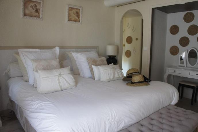 Bedroom 2, Guesthouse Le Mas de Cotignac, Var