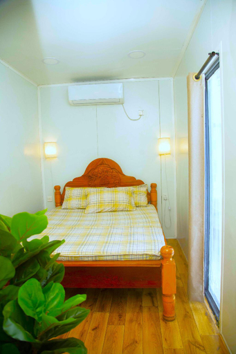 Others 3, Zanzibar Beach House-West, Kusini