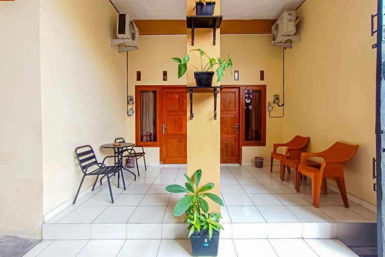 Public Area 3, RedDoorz near Alun Alun Klaten, Klaten