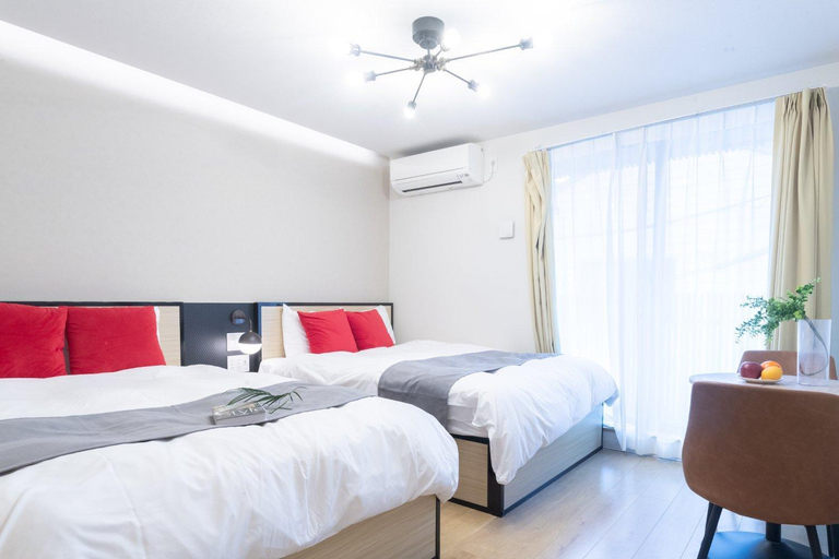 Bedroom 2, SEED Tanimachi 6-chome なんば-心斎橋エリア, Osaka
