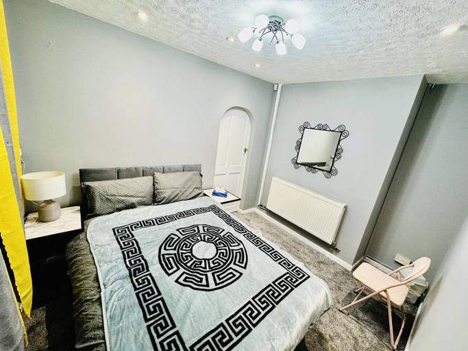 Others 5, 4 bedrooms Full house Stourbridge Birmingham, Dudley