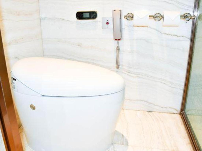 Bathroom 3, Qingdao Hualan Hotel, Qingdao