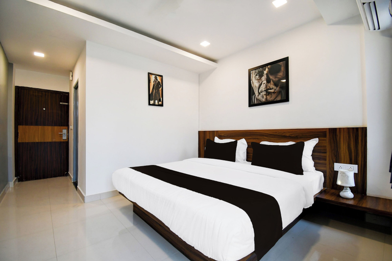 Others 5, Townhouse Sayhallo Narcos, Khordha