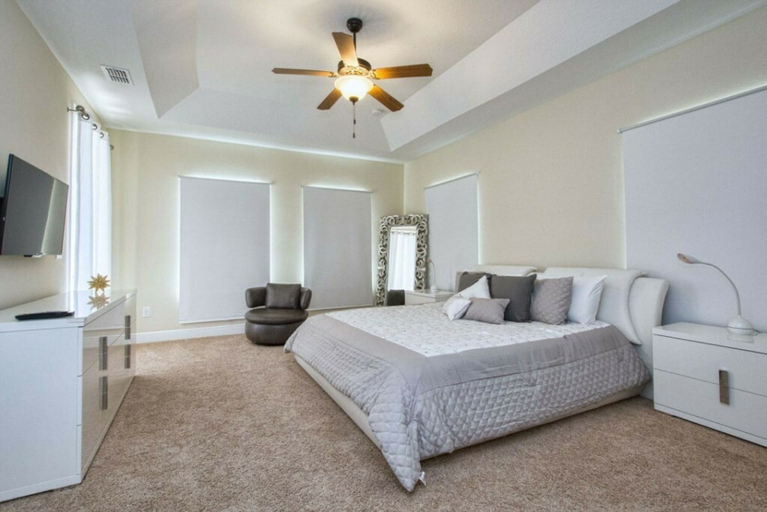 Others 2, 5BR Reunion Home Pool, spa & Disney Rooms, Osceola