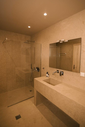 Others 5, Mani Luxury Suites, Peloponnese
