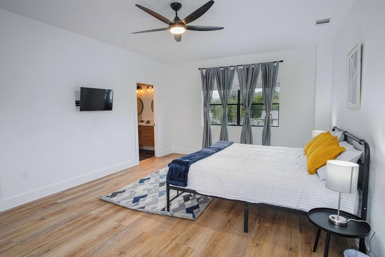Bedroom 2, Amazing 3BR 2BA Only 5 Mins From Downtown, Bexar