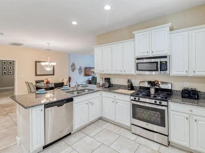 Others 3, 5BR Villa w/ Private Pool & Spa Near Disney, Polk