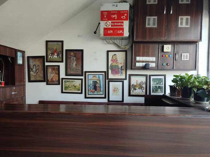 Public Area 3, Hotel Pushpa Palace, Mathura