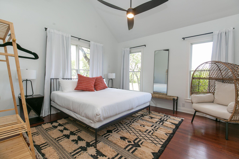 Others 2, Spicewood Lodge With Pool, Hot Tub, Burnet