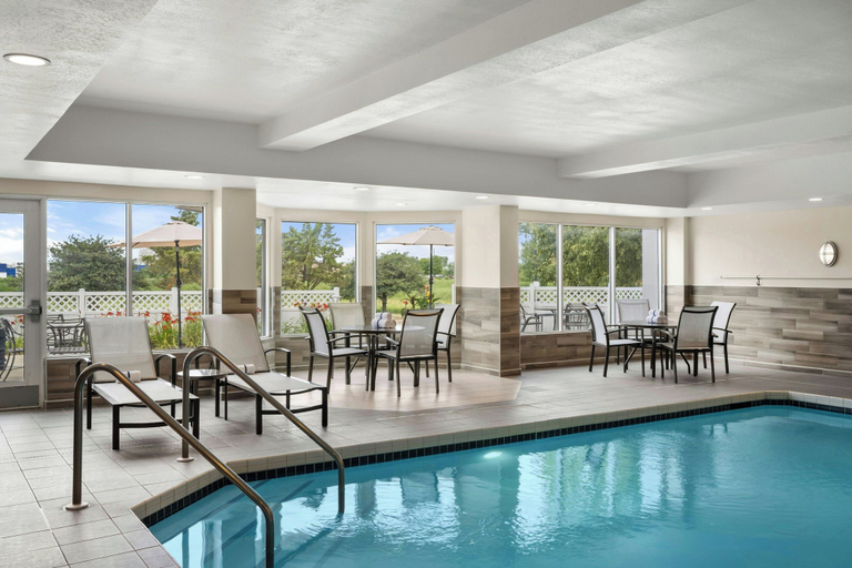 Sport & Beauty, Fairfield Inn & Suites by Marriott Madison West/Middleton, Dane