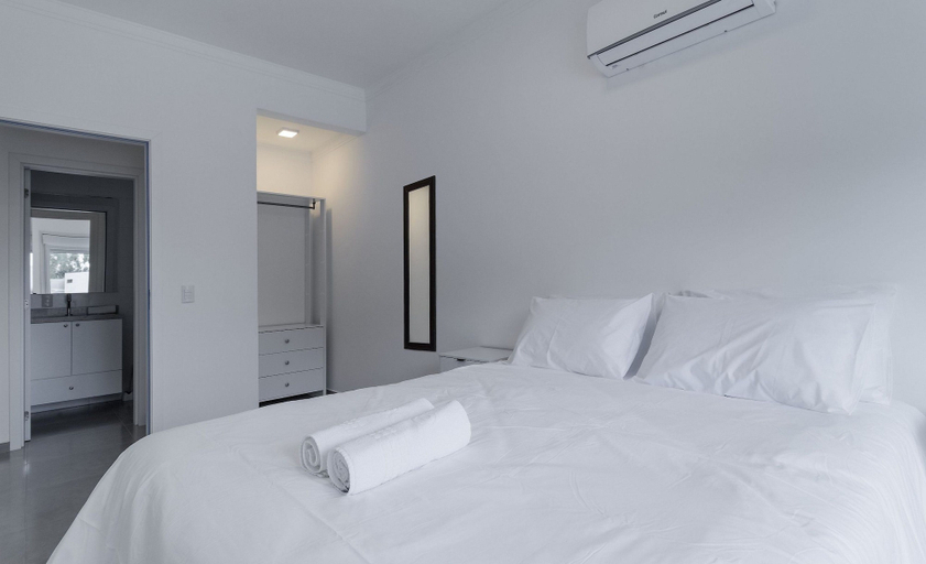 Others 3, Apt w/ BBQ 300m From the Beach in Floripa Res201, Florianopolis