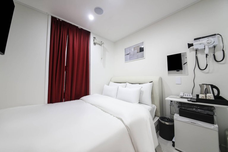 Bedroom 3, Indeokwon Hotel Brown Dot, Anyang