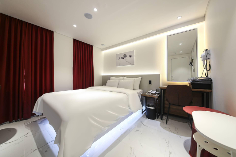Bedroom, Indeokwon Hotel Brown Dot, Anyang