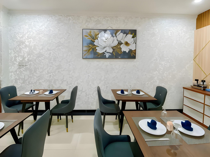 Food & Drinks, Urbanview Hotel Pelita Inn Medan, Medan