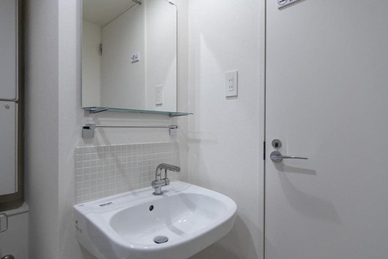 Bathroom 4, Leclerc Higashi-Shinjuku, Shinjuku
