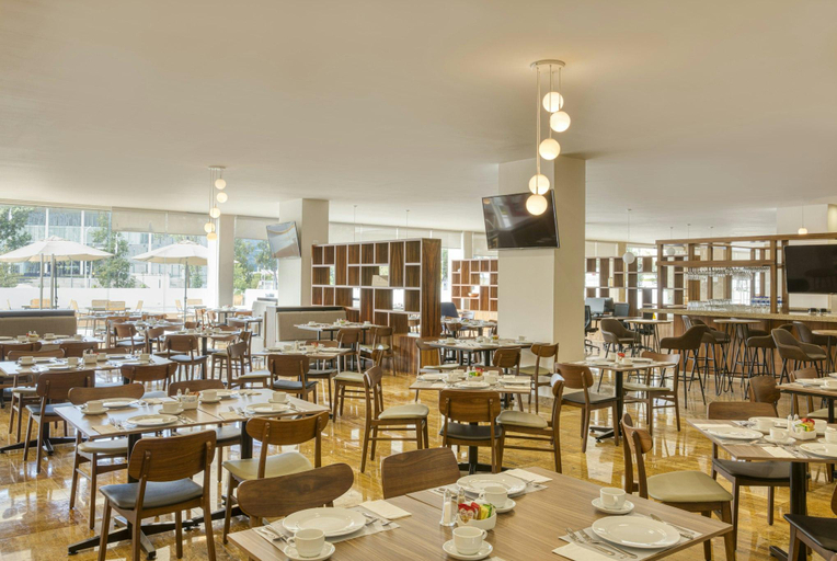 Food & Drinks 5, Fiesta Inn Guadalajara Periférico Poniente, Zapopan