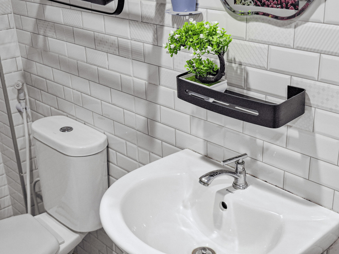 Bathroom 4, YOK Guesthouse Jomtien, Pattaya