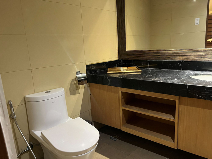 Bathroom 4, Palette Torre Venezia Suites, Quezon City