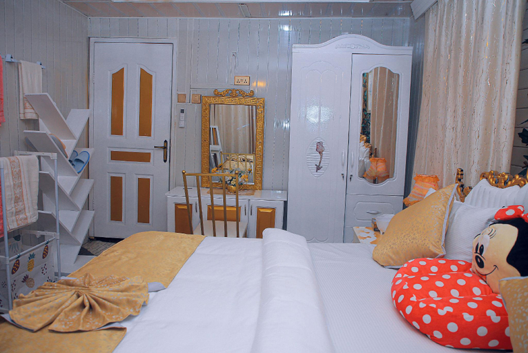 Others 3, AFRIKANDO ROYAL CASTLE, Kinondoni